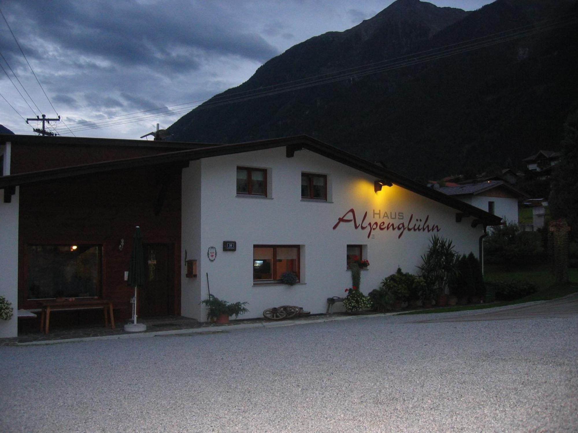 Haus Alpengluehn Hotel Sautens Exterior foto